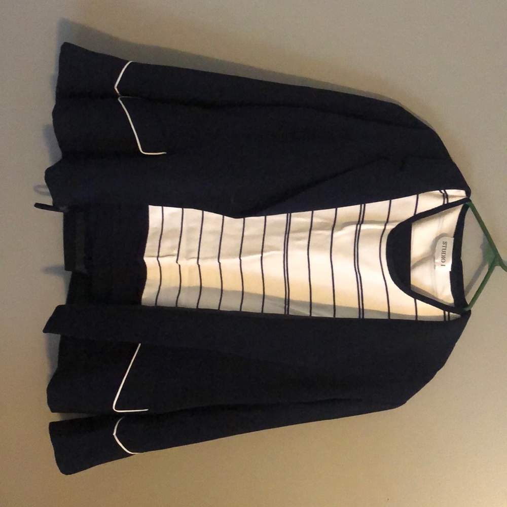 Studio I Woman’s Suit Set